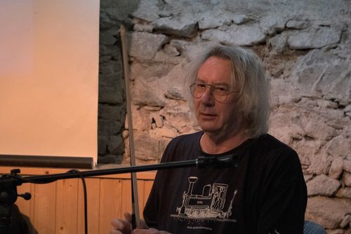 Narodíme se jen jednou...